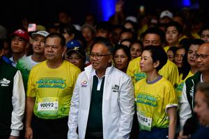 BIB: 90092, 90083
                            <button type="button" onclick="openModal(21897831)" class="btn btn-primary btn-sm float-right btn-popup" data-toggle="modal" data-target=".modal-high-quality">
                        <i class="fas fa-shopping-cart"></i> Add to Cart
                    </button>
                                            <button type="button" onclick="isThisMe(21897831, true)" class="btn btn-success btn-sm float-right btn-popup btn-isme hidden" data-toggle="tooltip" data-placement="bottom" title="นี่คือรูปของคุณใช่ไหม คลิกที่นี่เพื่อเอาเข้าอัลบั้ม">
                        <i class="fas fa-plus"></i> Add to album
                    </button>
                    <button type="button" onclick="isThisMe(21897831, false)" class="btn btn-warning btn-sm float-right btn-popup btn-isnotme hidden">
                        <i class="fas fa-ban"></i> Remove from album
                    </button>